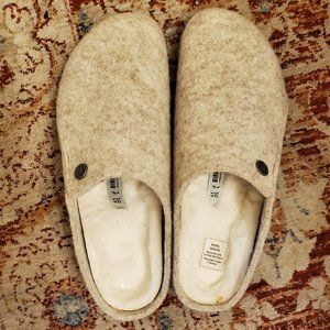 Bikensticks house slippers